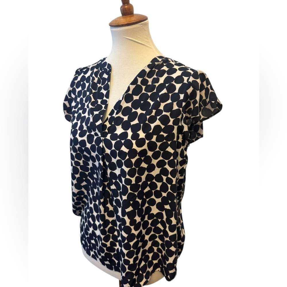 Calvin Klein Suit Separates
Talia Flutter Sleeve Blouse